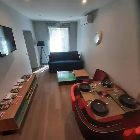 公寓 Batiment Les Hauts De 伯格圣安迪欧