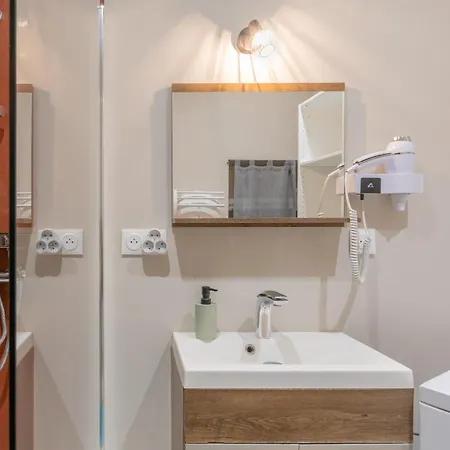 Batiment Les Hauts De Apartman *