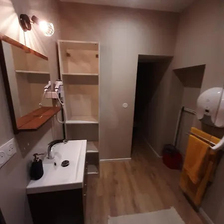 Bâtiment Les Hauts De Apartment *
